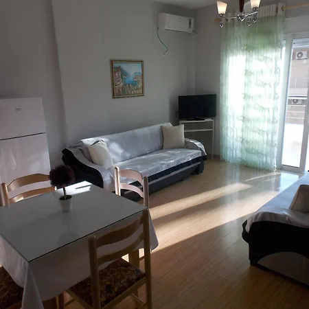 Frenki Sarandë